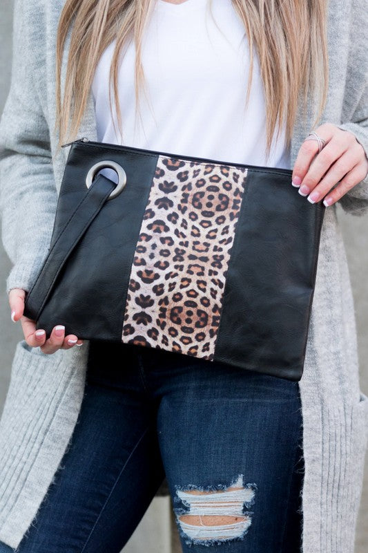 Clutch de leopardo en dos tonos