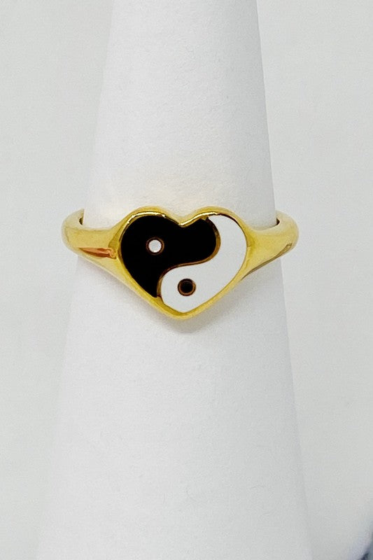 Anillo con sello de corazón Yin Yang