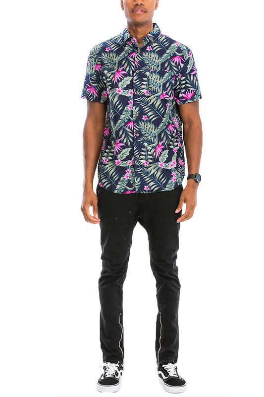 Camisa con botones y estampado hawaiano