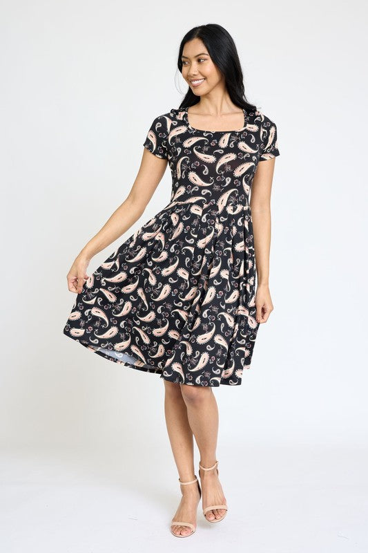 Paisley Short Sleeve Pleated Midi Dress