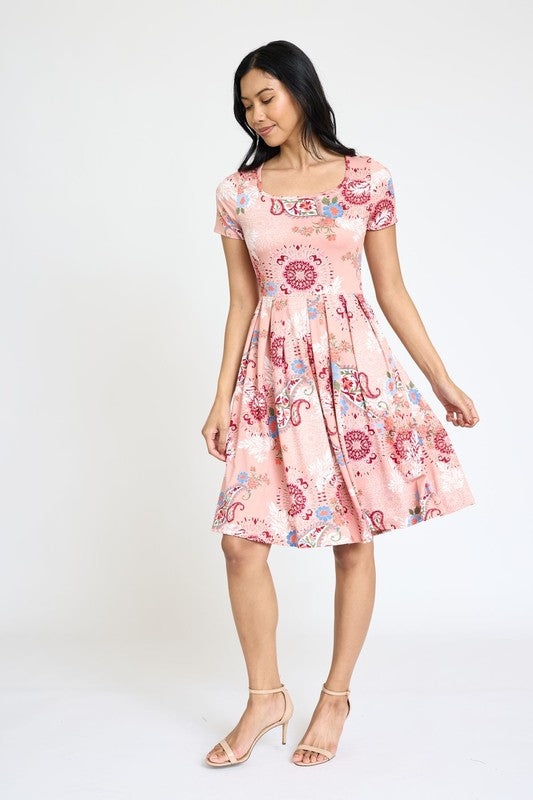 Vestido midi plisado de manga corta Medallion