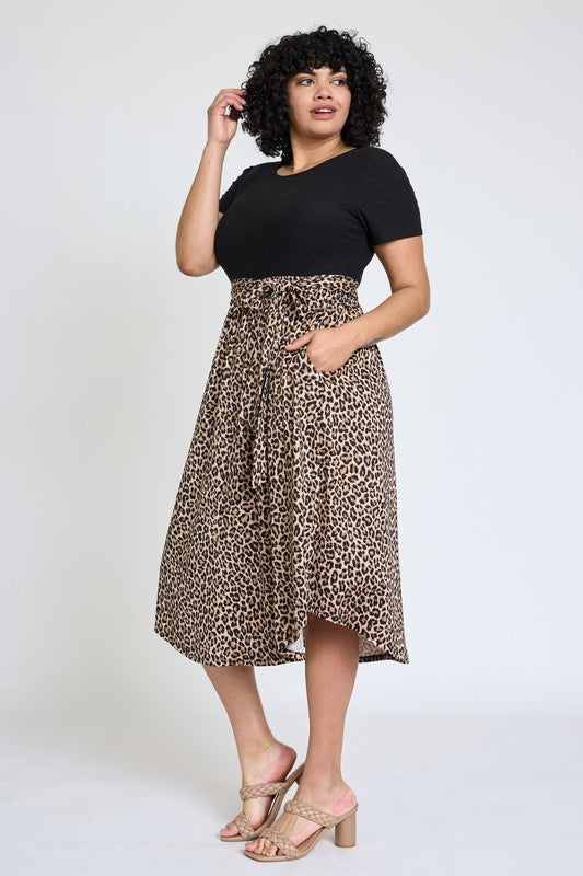 Plus Short Sleeve Sash Midi Dress