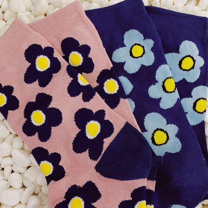 Modern Daisy Socks Set Of 2 Pairs