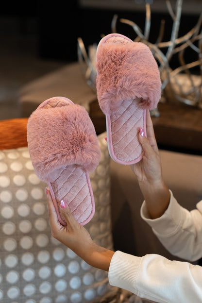 The Keira Solid Plush Slippers