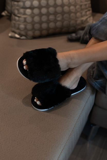 The Keira Solid Plush Slippers