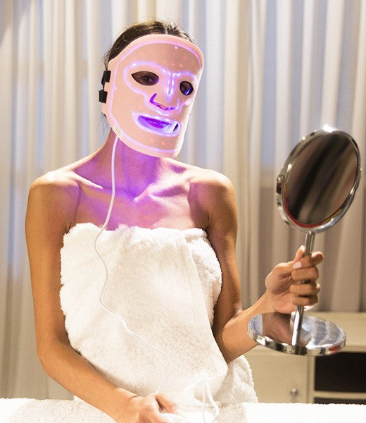 Aura Mask - LED light therapy mask