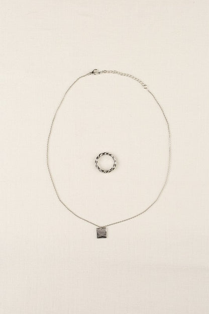 Twist ring and square silver pendant necklace set