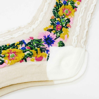 Noble Floral Beauty Socks