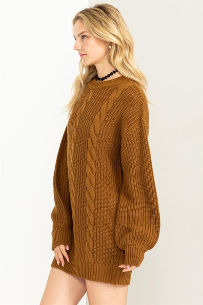 Minivestido estilo suéter de canalé de punto trenzado